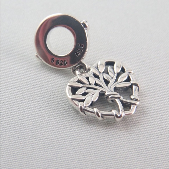Pandora Family Charm Family Tree Charm Heart Family Tree Charm #799149C00 (F10) - Picture 3 of 4